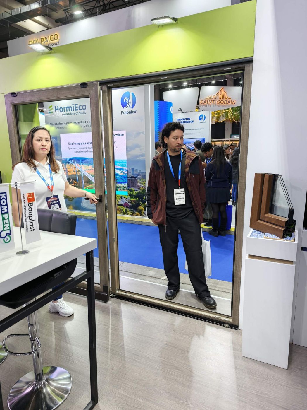 Puertas y perfiles de PVC en Edifica 2026